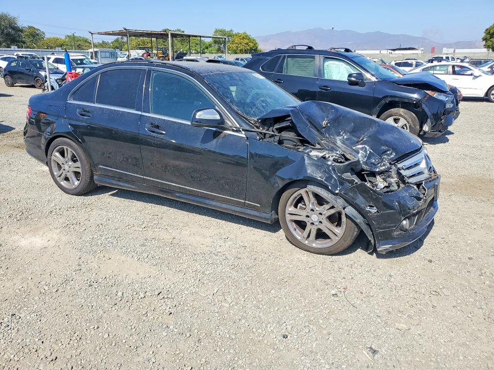 55971576 :رقم المزاد ، WDDGF54X78F047395 vin ، 2008 Mercedes-benz C مزاد بيع