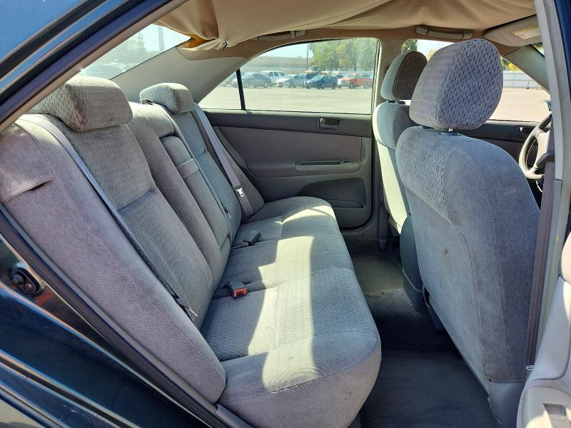 55756956 :رقم المزاد ، JTDBE32K720021568 vin ، 2002 Toyota Camry مزاد بيع