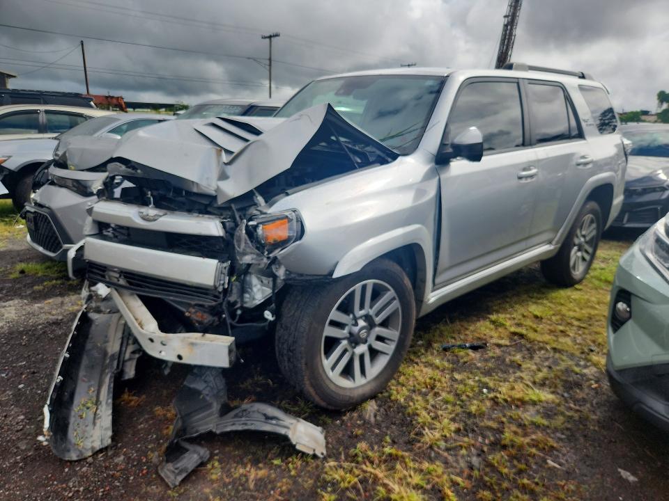 59317796 :رقم المزاد ، JTESU5JR2N5973846 vin ، 2022 Toyota 4runner مزاد بيع