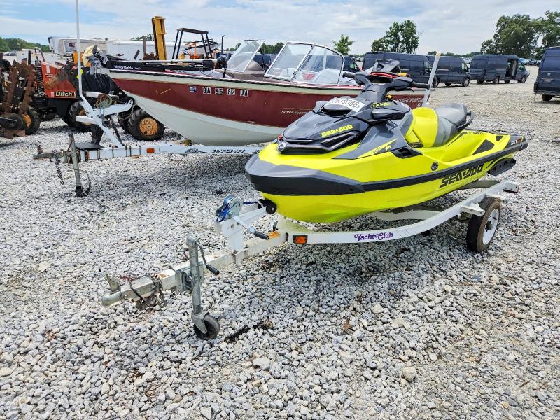 57679386 :رقم المزاد ، CAYDV01015J718 vin ، 2018 Sea-doo Rxt 260 مزاد بيع