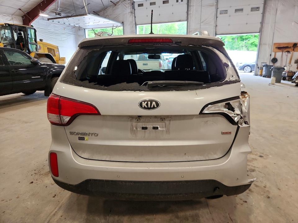 2014 Kia Sorento მანქანა იყიდება აუქციონზე, vin: 5XYKTDA69EG482673, აუქციონის ნომერი: 56235656