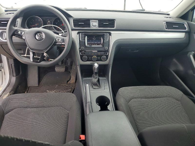 58034966 :رقم المزاد ، 1VWAT7A33HC059399 vin ، 2017 Volkswagen Passat مزاد بيع