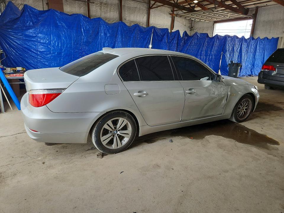 54545726 :رقم المزاد ، WBANU53539C122035 vin ، 2009 Bmw 528 مزاد بيع