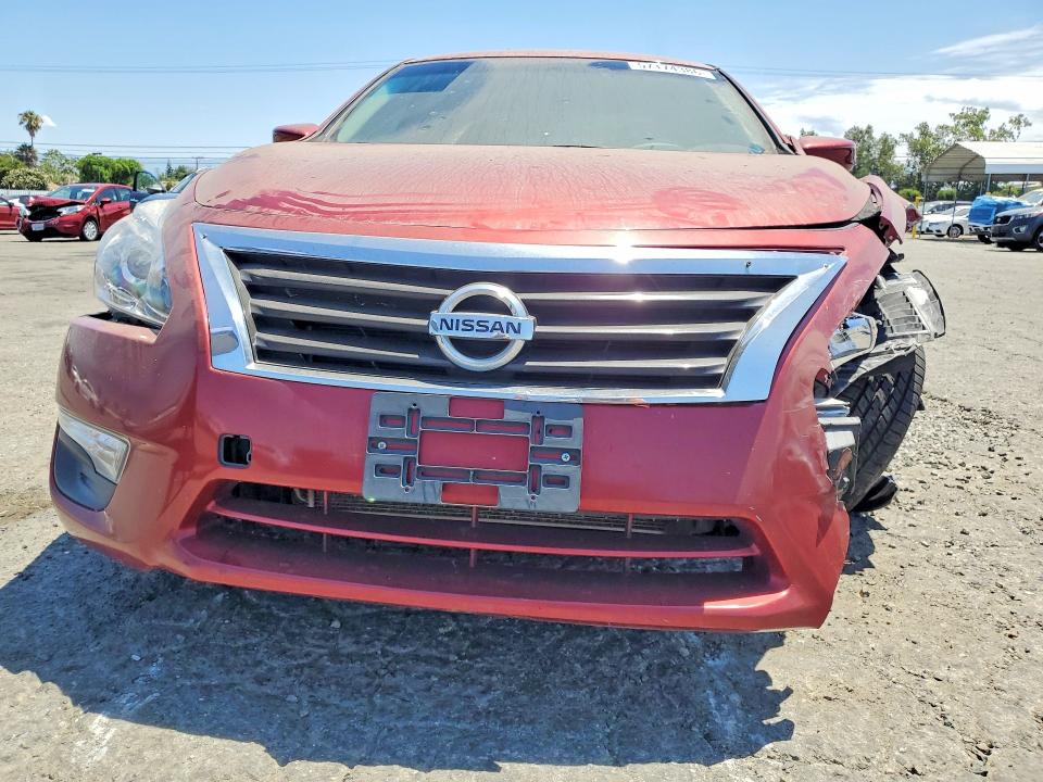 2015 Niss Altima მანქანა იყიდება აუქციონზე, vin: 1N4AL3APXFC219716, აუქციონის ნომერი: 57174386