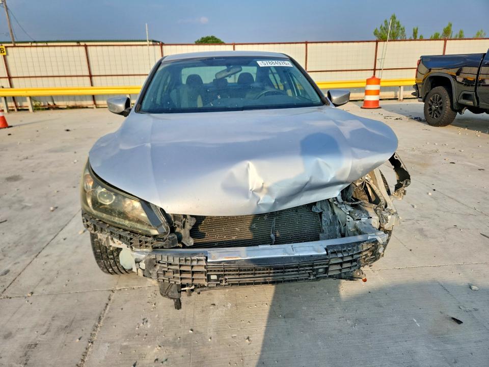 57884976 :رقم المزاد ، 1HGCR2F33DA015710 vin ، 2013 Honda Accord مزاد بيع