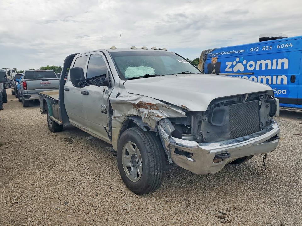 56456666 :رقم المزاد ، 3C63R3GL8JG139012 vin ، 2018 Ram 3500 مزاد بيع