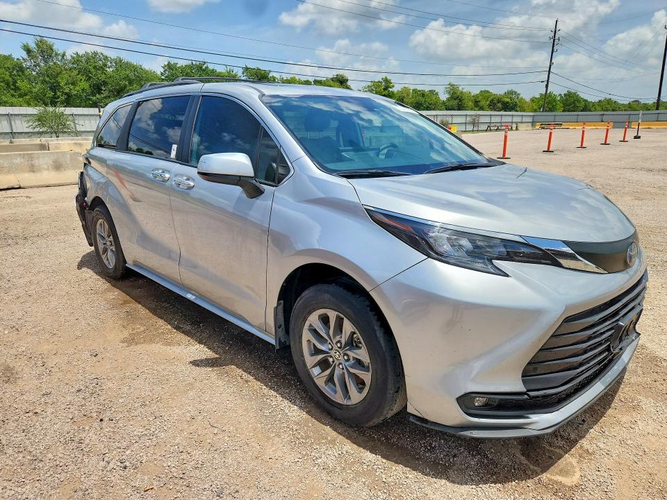 Продаж на аукціоні авто 2025 Toyota Sienna, vin: 5TDJRKEC2SS275684, номер лоту: 58885656