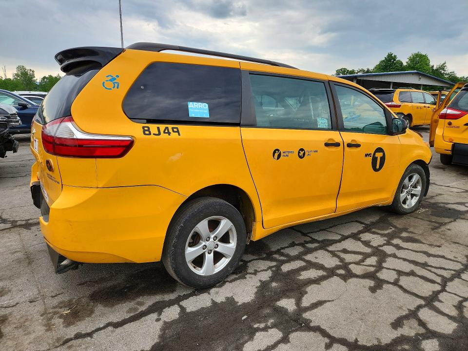 2016 Toyota Sienna მანქანა იყიდება აუქციონზე, vin: 5TDKK3DC6GS763284, აუქციონის ნომერი: 57137416
