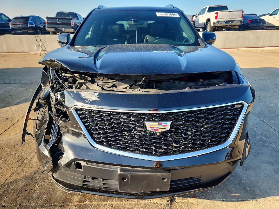 55902696 :رقم المزاد ، 1GYFZER44NF159119 vin ، 2022 Cadillac Xt4 مزاد بيع