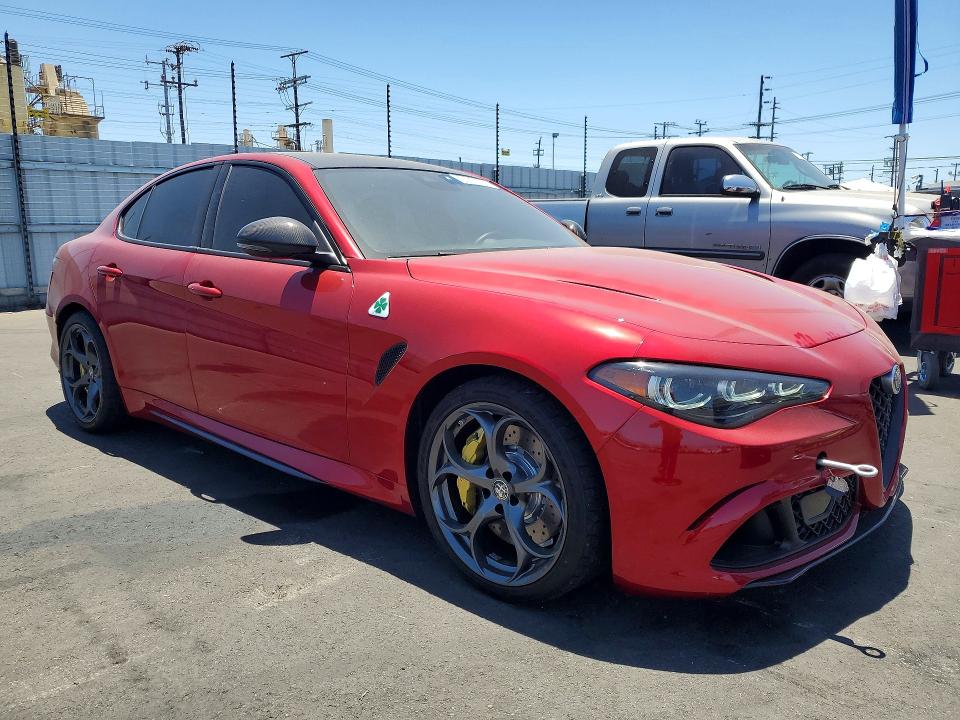 57427536 :رقم المزاد ، ZARFAMEV9R7688318 vin ، 2024 Alfa Romeo Giulia مزاد بيع