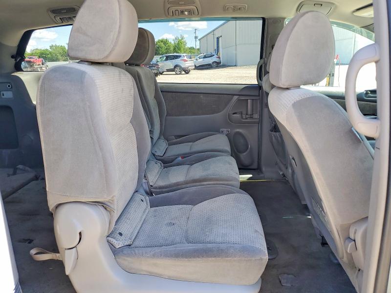 2010 Toyota Sienna მანქანა იყიდება აუქციონზე, vin: 5TDKK4CC9AS305429, აუქციონის ნომერი: 58461226