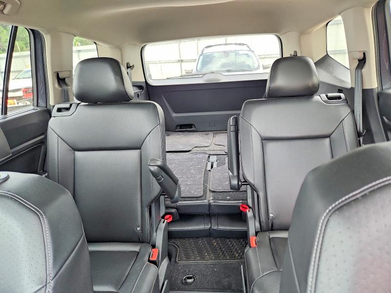 56230976 :رقم المزاد ، 1V2RR2CA9JC568517 vin ، 2018 Volkswagen Atlas مزاد بيع