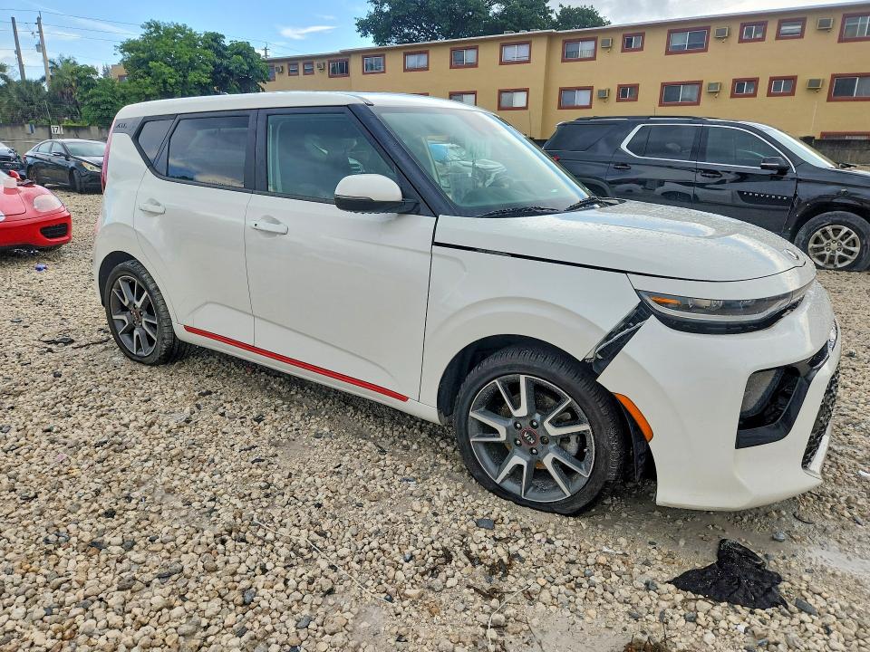 2020 Kia Soul მანქანა იყიდება აუქციონზე, vin: KNDJ53AF5L7732551, აუქციონის ნომერი: 58472236