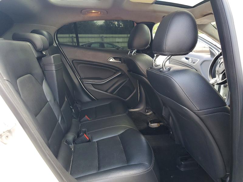 59026806 :رقم المزاد ، WDCTG4GB2FJ148140 vin ، 2015 Mercedes-benz Gla مزاد بيع