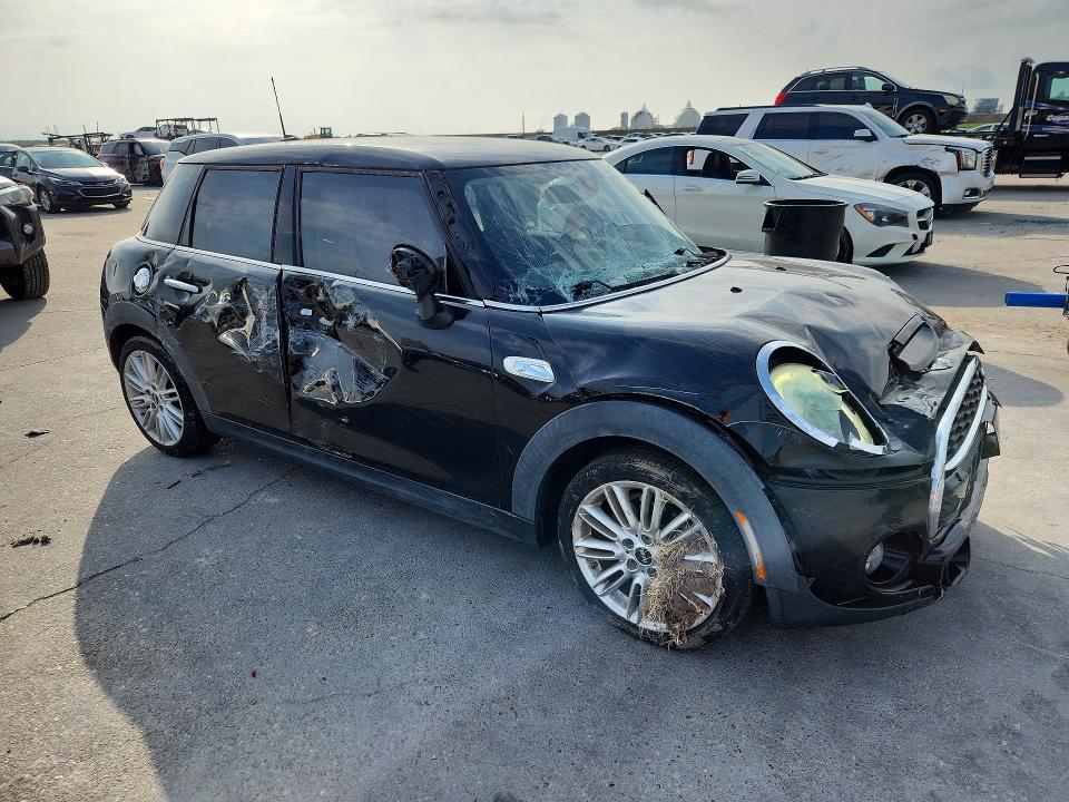 58594886 :رقم المزاد ، WMWXU3C53F2B59541 vin ، 2015 Mini Cooper مزاد بيع