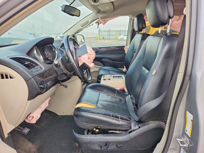 2015 Chrysler Town & Country მანქანა იყიდება აუქციონზე, vin: 2C4RC1BG4FR676335, აუქციონის ნომერი: 58326496