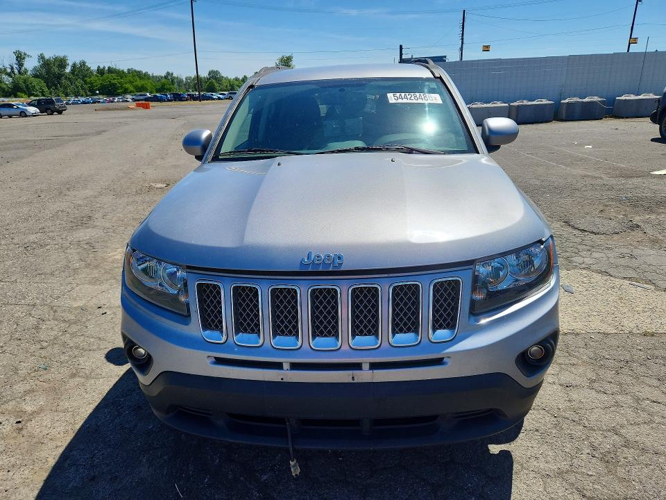 2016 Jeep Compass მანქანა იყიდება აუქციონზე, vin: 1C4NJCEA6GD755372, აუქციონის ნომერი: 54428486