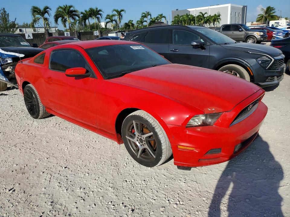 2013 Ford Mustang მანქანა იყიდება აუქციონზე, vin: 1ZVBP8AM3D5204298, აუქციონის ნომერი: 57752136