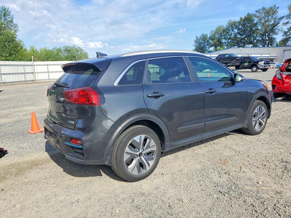 2022 Kia Niro მანქანა იყიდება აუქციონზე, vin: KNDCE3LG6N5132604, აუქციონის ნომერი: 58415556