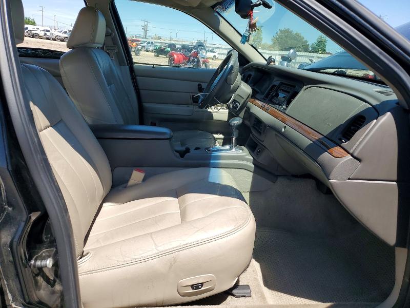 2007 Ford Crown Victoria მანქანა იყიდება აუქციონზე, vin: 2FAHP74VX7X153869, აუქციონის ნომერი: 57357066