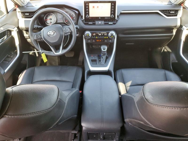 56818946 :رقم المزاد ، 2T3C1RFV2MW150730 vin ، 2021 Toyota Rav4 مزاد بيع