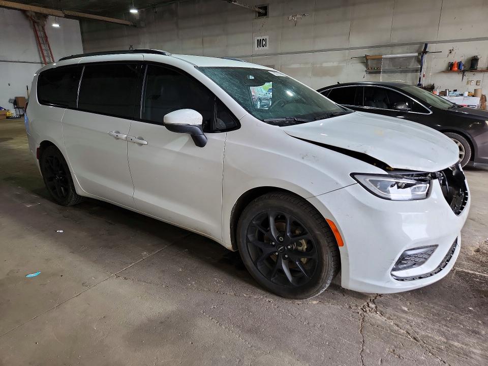 Продажа на аукционе авто 2023 Chrysler Pacifica, vin: 2C4RC1BGXPR509012, номер лота: 56279386