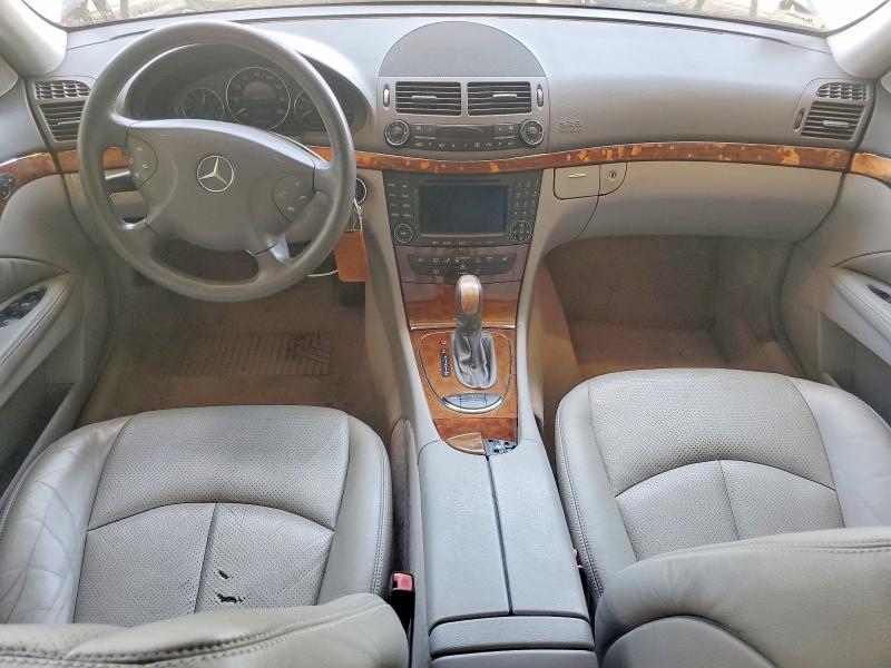 57362116 :رقم المزاد ، WDBUH83J95X169671 vin ، 2005 Mercedes-benz E مزاد بيع