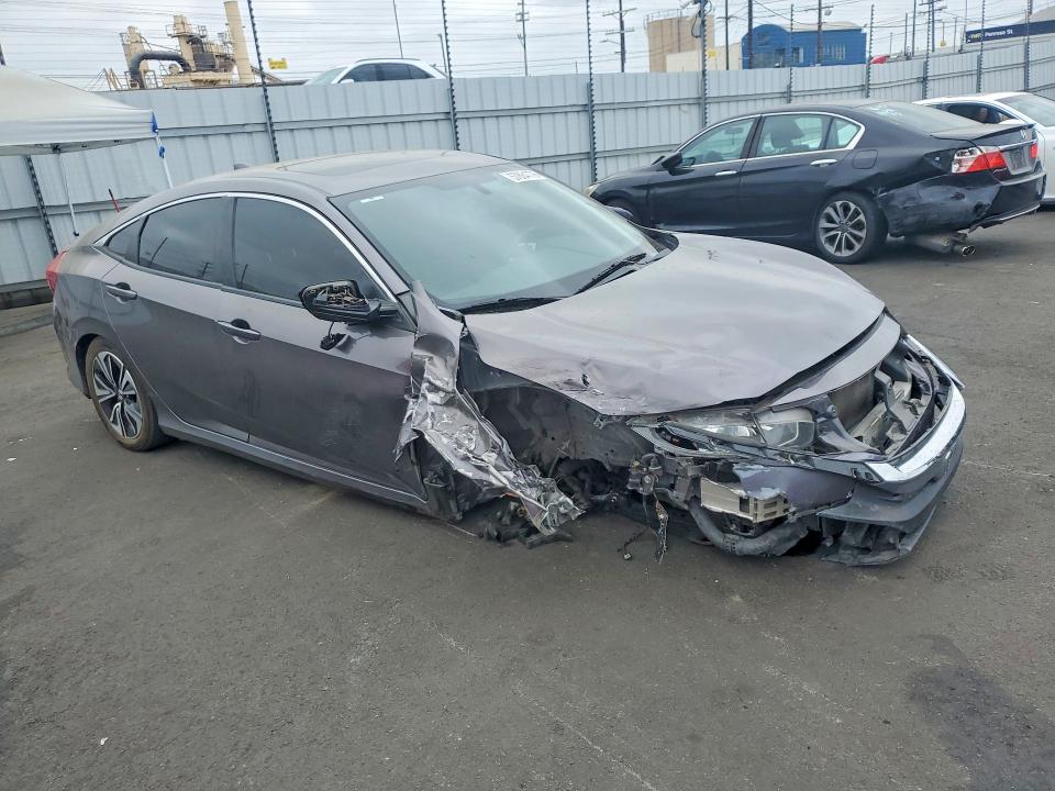 Продажа на аукционе авто 2018 Honda Civic, vin: JHMFC1F38JX005964, номер лота: 57884776