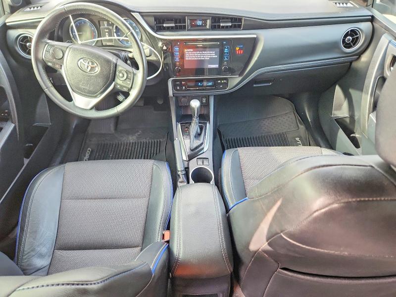 55466296 :رقم المزاد ، 2T1BURHE1JC996790 vin ، 2018 Toyota Corolla مزاد بيع