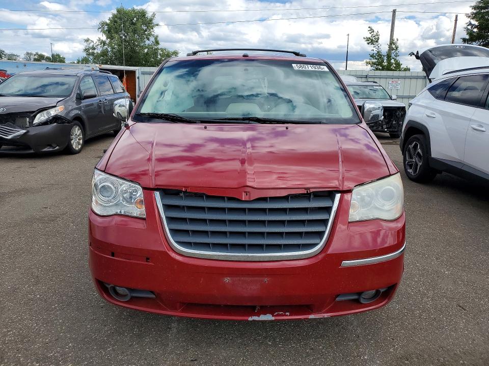2008 Chrysler Town & Country მანქანა იყიდება აუქციონზე, vin: 2A8HR64X98R688352, აუქციონის ნომერი: 58071936