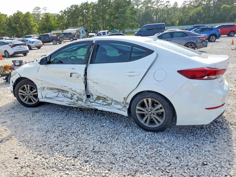 58891006 :رقم المزاد ، 5NPD84LF2JH273723 vin ، 2018 Hyundai Elantra مزاد بيع