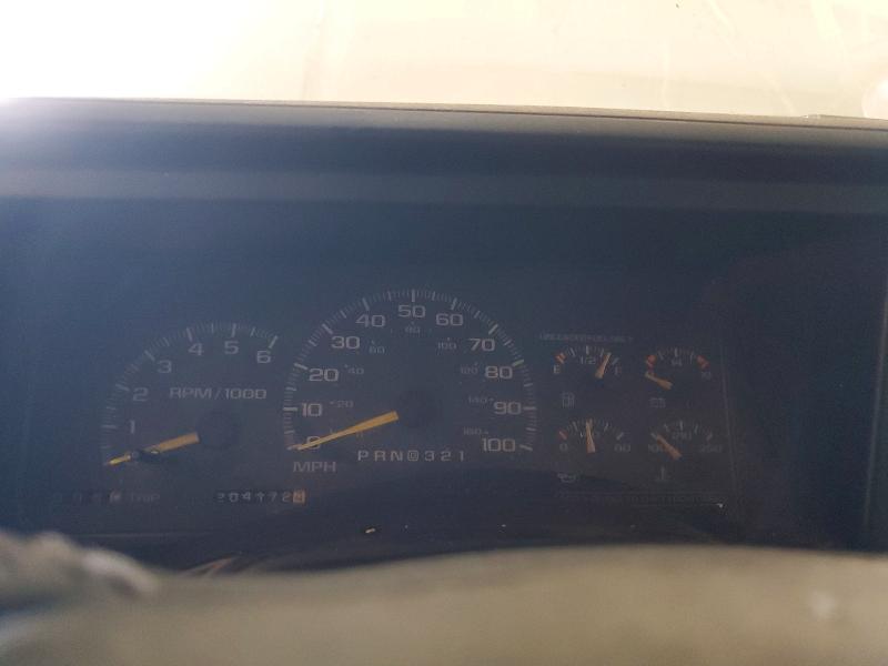 Продажа на аукционе авто 1998 Chevrolet Suburban, vin: 3GNFK16RXWG124160, номер лота: 58760556