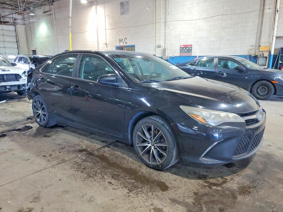2015 Toyota Camry მანქანა იყიდება აუქციონზე, vin: 4T1BK1FK7FU560046, აუქციონის ნომერი: 55733326