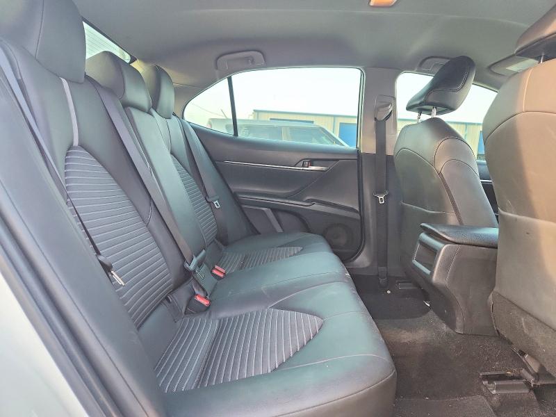 57902796 :رقم المزاد ، JTNB11HK2J3010185 vin ، 2018 Toyota Camry مزاد بيع
