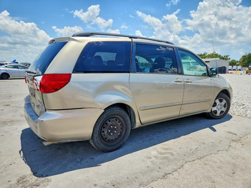 Продаж на аукціоні авто 2010 Toyota Sienna, vin: 5TDKK4CC5AS314998, номер лоту: 57671666