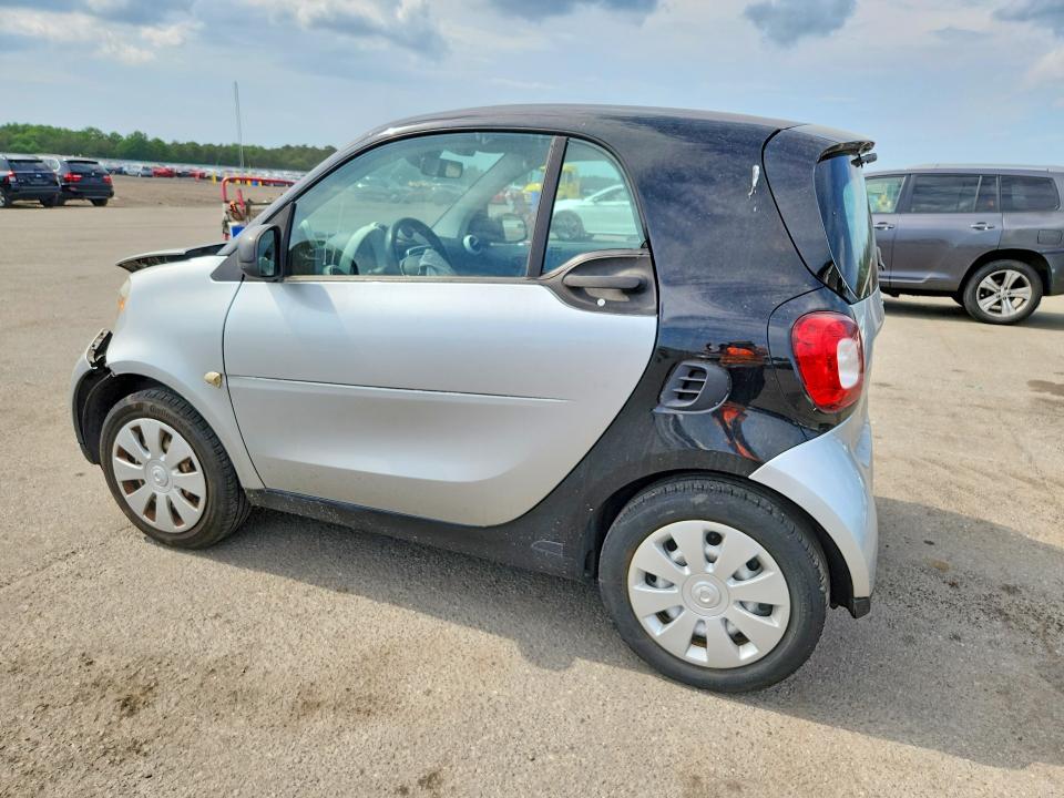 Aukcja sprzedaży 2016 Smart Fortwo, vin: WMEFJ5DA4GK057339, numer aukcji: 56973636