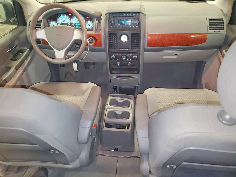 Продажа на аукционе авто 2008 Chrysler Town & Country, vin: 2A8HR44H98R748868, номер лота: 58237246