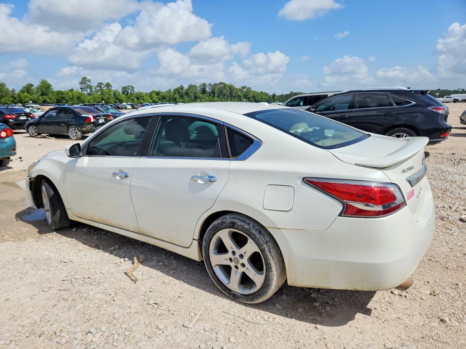 2014 Nissan Altima მანქანა იყიდება აუქციონზე, vin: 1N4BL3APXEN226415, აუქციონის ნომერი: 57424986