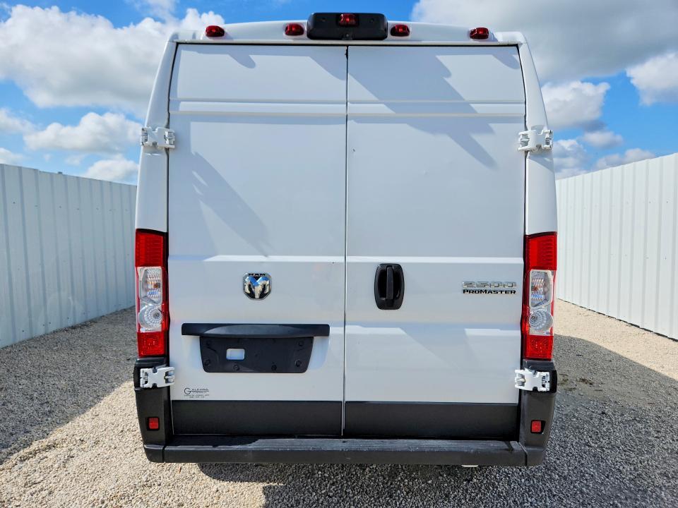 2023 Ram Promaster 2500 მანქანა იყიდება აუქციონზე, vin: 3C6LRVDG0PE571956, აუქციონის ნომერი: 56167946