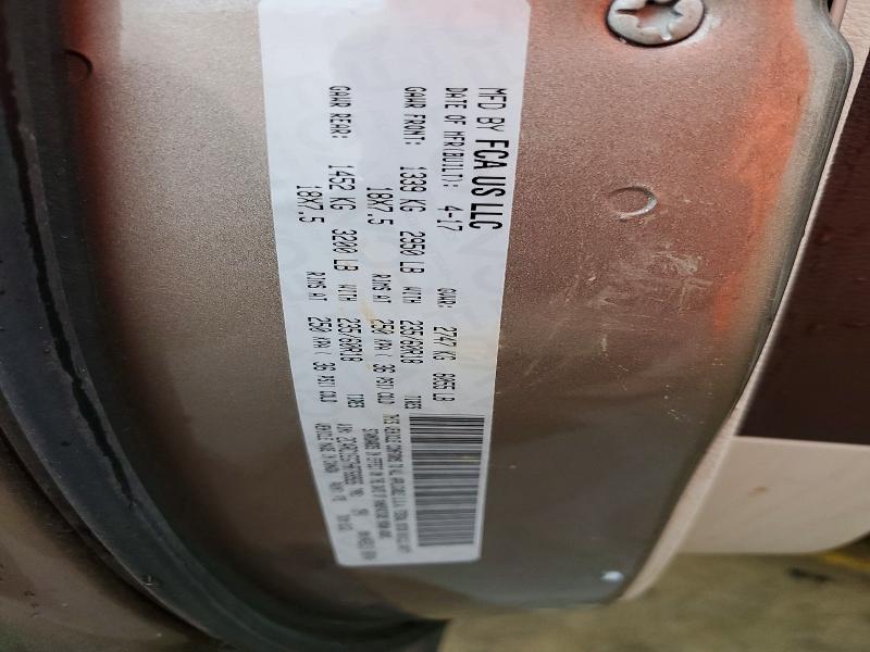 56931716 :رقم المزاد ، 2C4RC1EG7HR768926 vin ، 2017 Chrysler Pacifica مزاد بيع