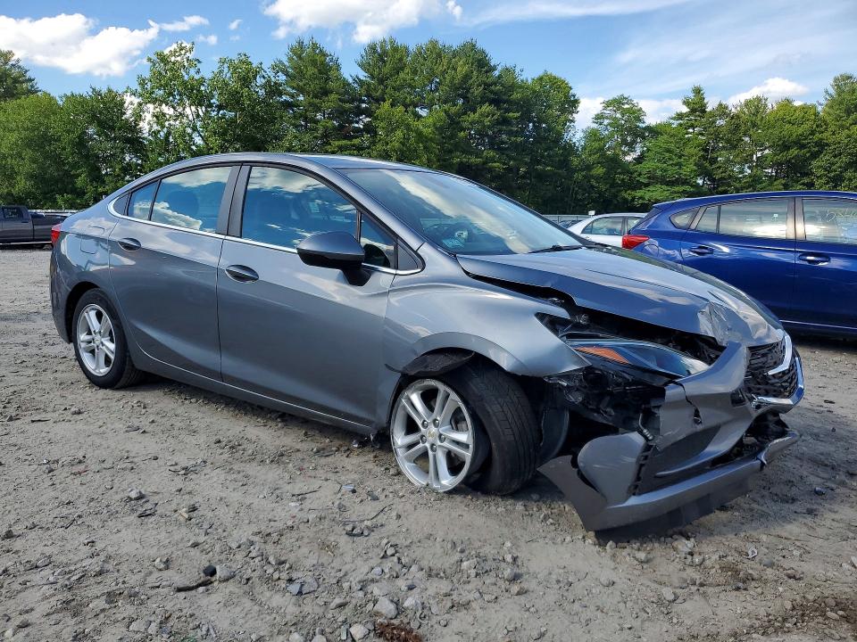 58377796 :رقم المزاد ، 1G1BE5SM9J7167305 vin ، 2018 Chevrolet Cruze مزاد بيع