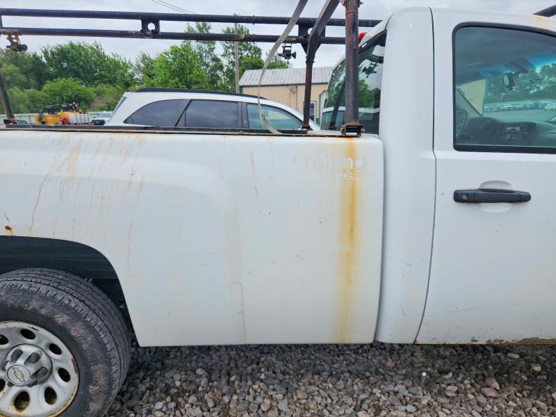 56757256 :رقم المزاد ، 1GCEC14C39Z210429 vin ، 2009 Chevrolet Silverado مزاد بيع