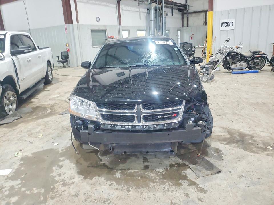 57037276 :رقم المزاد ، 1C3CDZCB4EN163798 vin ، 2014 Dodge Avenger مزاد بيع