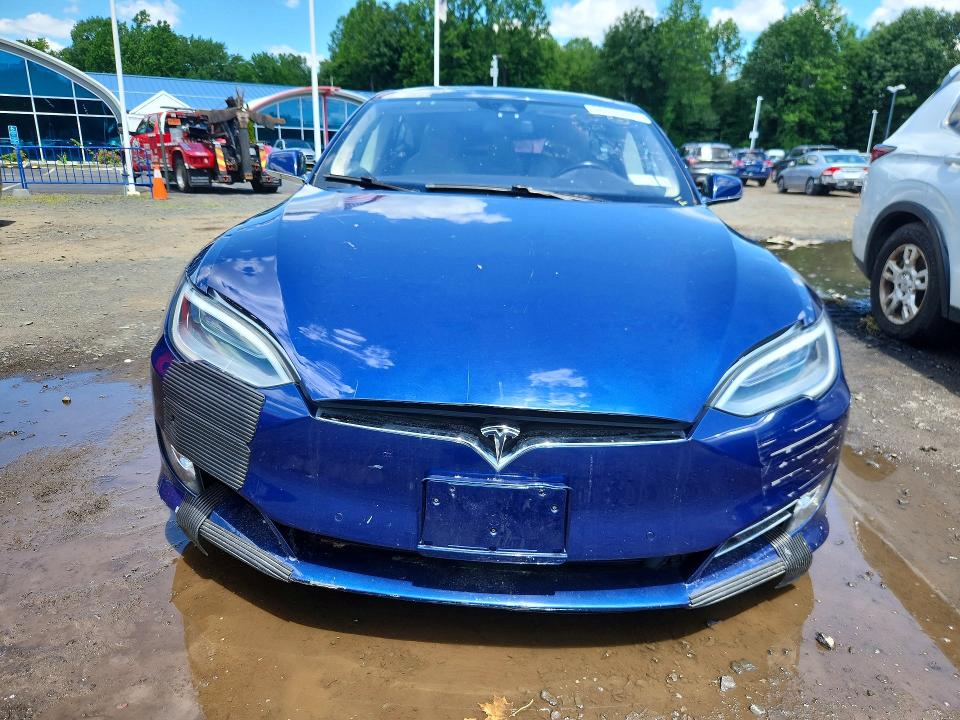 58078866 :رقم المزاد ، 5YJSA1E26GF143407 vin ، 2016 Tesla Model S مزاد بيع