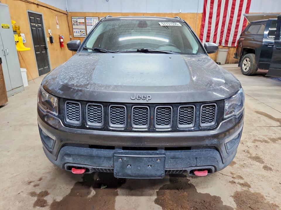 57731596 :رقم المزاد ، 3C4NJDDB1KT747733 vin ، 2019 Jeep Compass مزاد بيع
