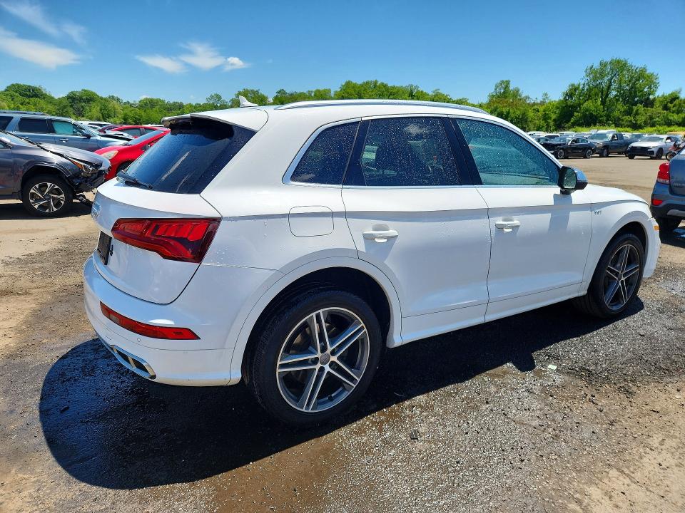 Продажа на аукционе авто 2018 Audi Sq5, vin: WA1A4AFY6J2210050, номер лота: 55604036
