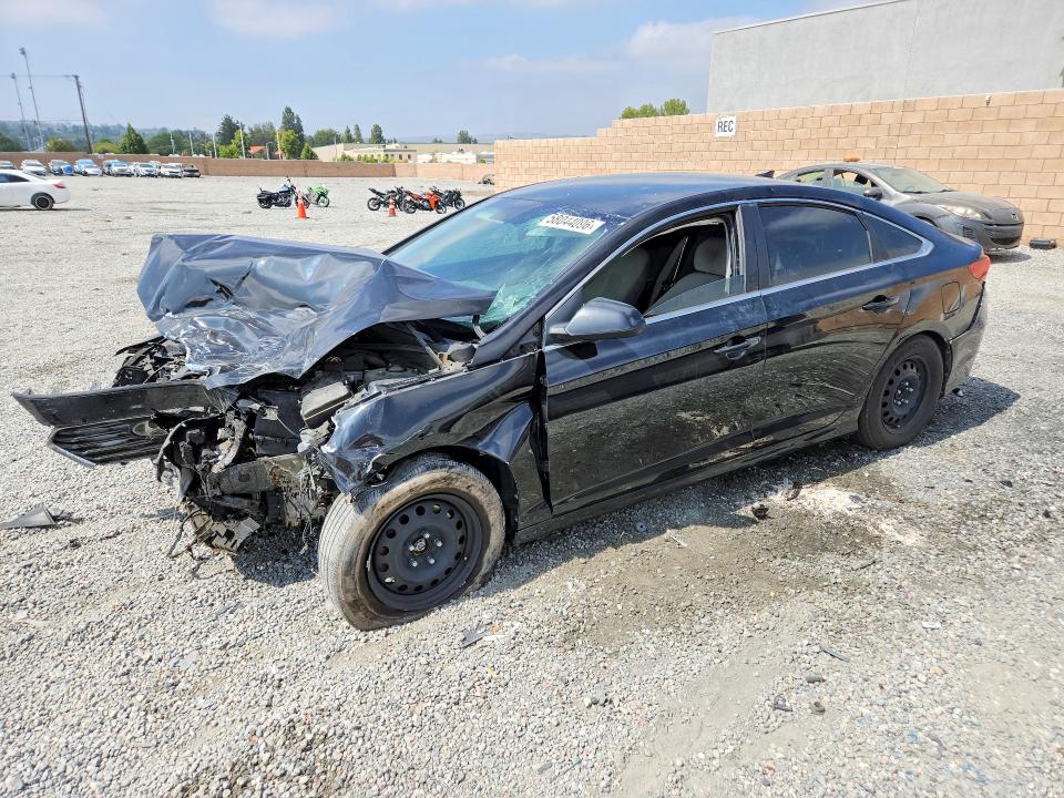 58044096 :رقم المزاد ، 5NPE24AF0KH755679 vin ، 2019 Hyundai Sonata مزاد بيع