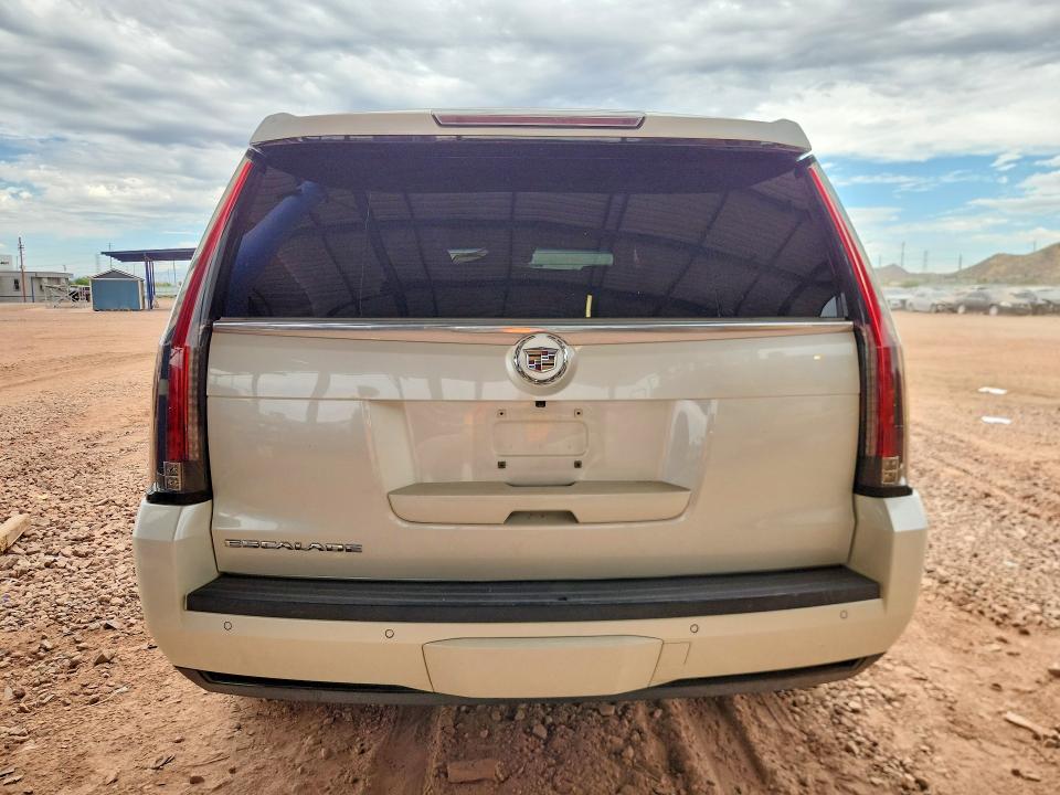 57196346 :رقم المزاد ، 1GYS4BKJ6FR244443 vin ، 2015 Cadillac Escalade مزاد بيع