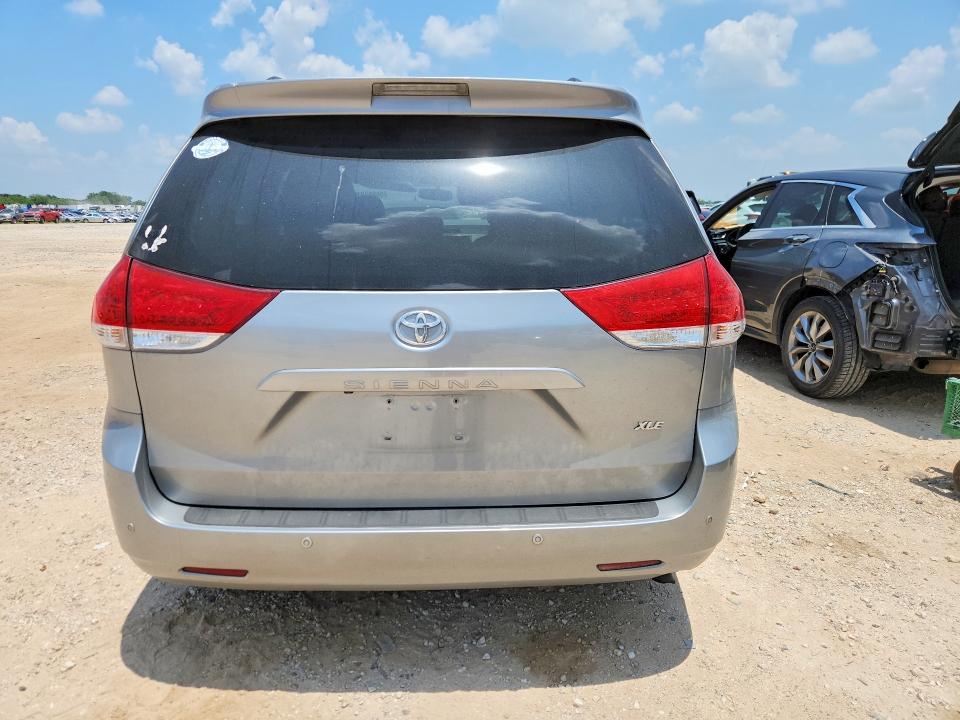 Aukcja sprzedaży 2014 Toyota Sienna, vin: 5TDYK3DC2ES422522, numer aukcji: 55812916