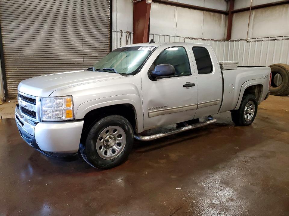 Auction sale of the 2011 Chevrolet Silverado, vin: 1GCRKREA8BZ200193, lot number: 54726136